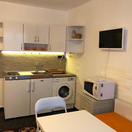 Боксониера Georgi Georgiev Apartment Varna Exterior foto