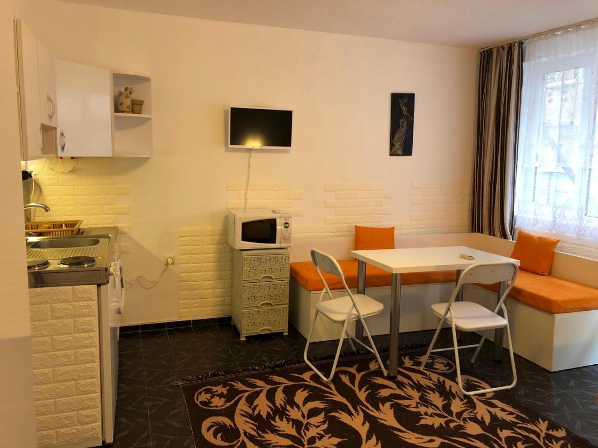 Боксониера Georgi Georgiev Apartment Varna Exterior foto