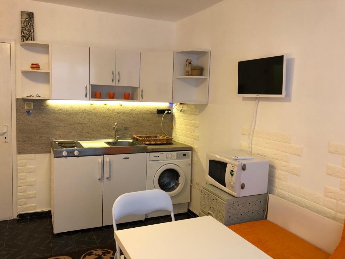 Боксониера Georgi Georgiev Apartment Varna Exterior foto