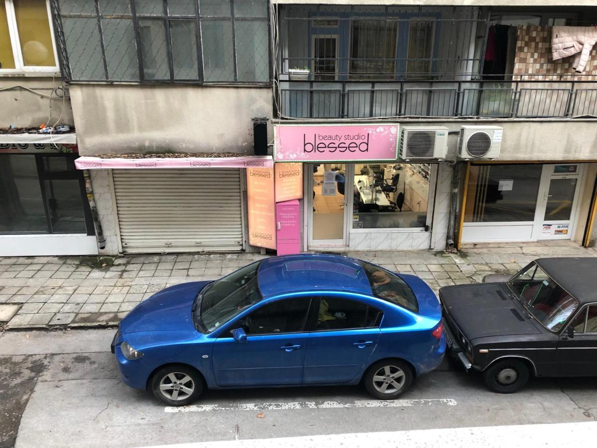 Боксониера Georgi Georgiev Apartment Varna Exterior foto